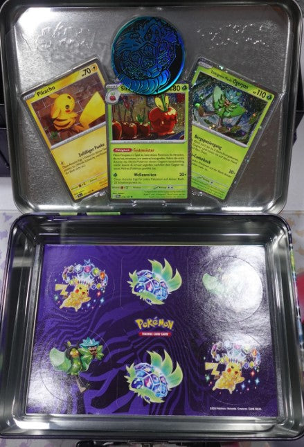 Pokemon Herbstkoffer 2024 - Pikachu Motiv - KEINE BOOSTER